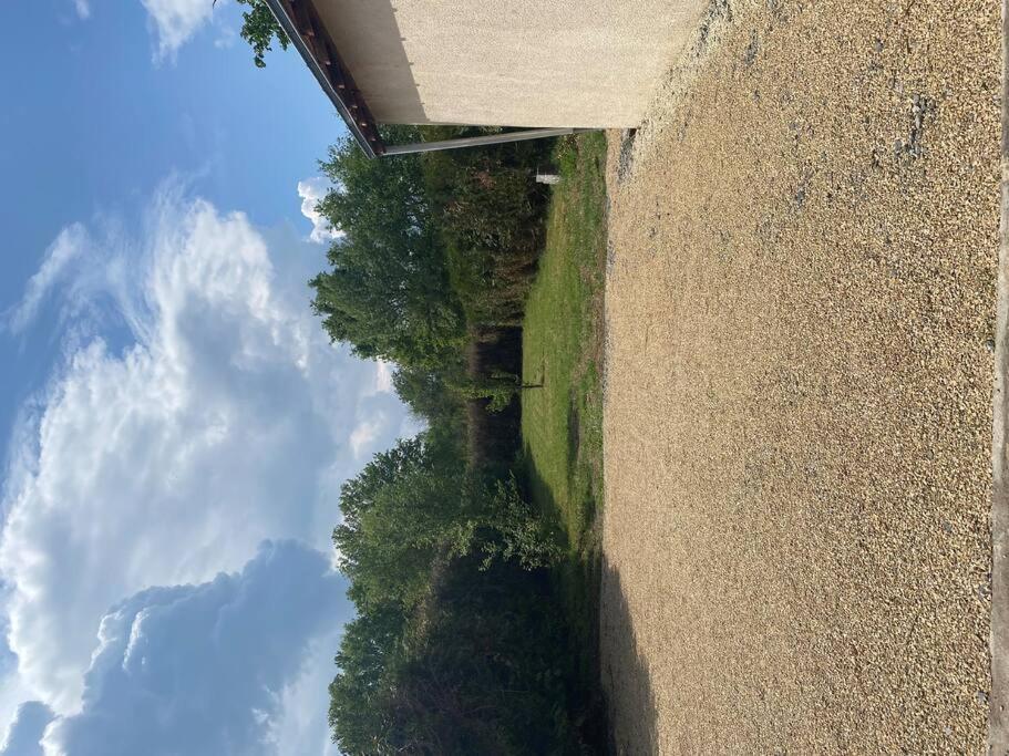 Gite A Louer 70 M2 La Chapelle-sur-Loire Buitenkant foto